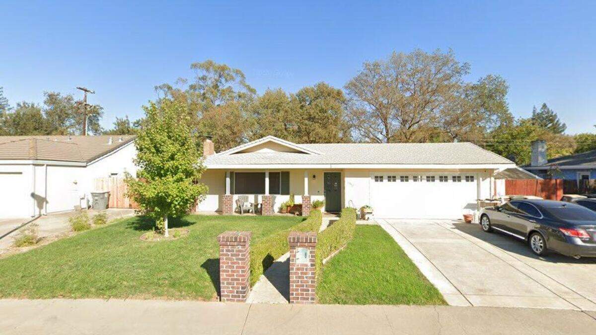 House on 9400 block of Polhemus Drive