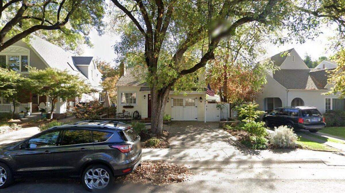 House on 1300 block of 39th Street