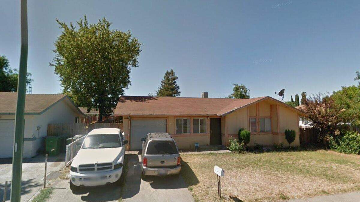 House on 900 block of Blackwell Way