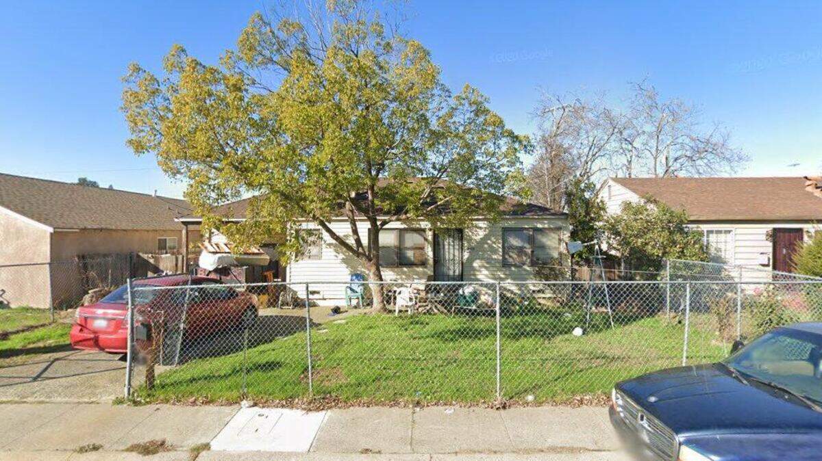House on 4400 block of West Nichols Avenue