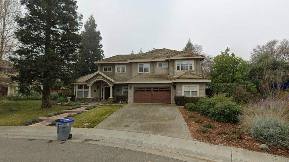 House on 1700 block of Mariposa Circle