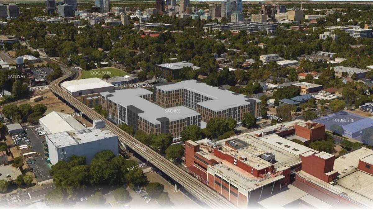 
A rendering shows a proposed five-story complex of 275 to 325 apartment units atop The Sacramento Bee’s parking garage (labeled “Sac Bee”) by developer Sotiris Kolokotronis.

