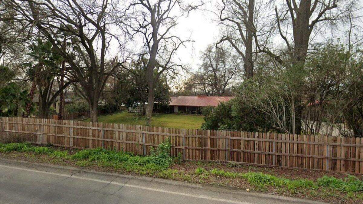 House on 4000 block of Garden Highway
