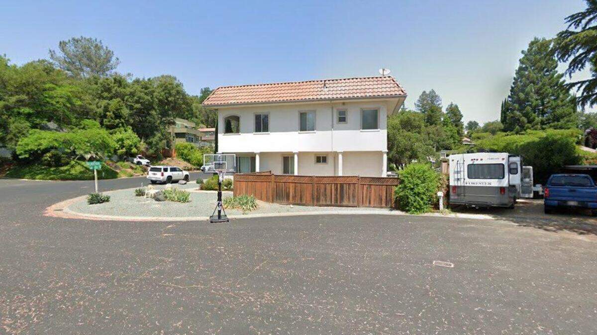 House on 3900 block of Lake Vista Court