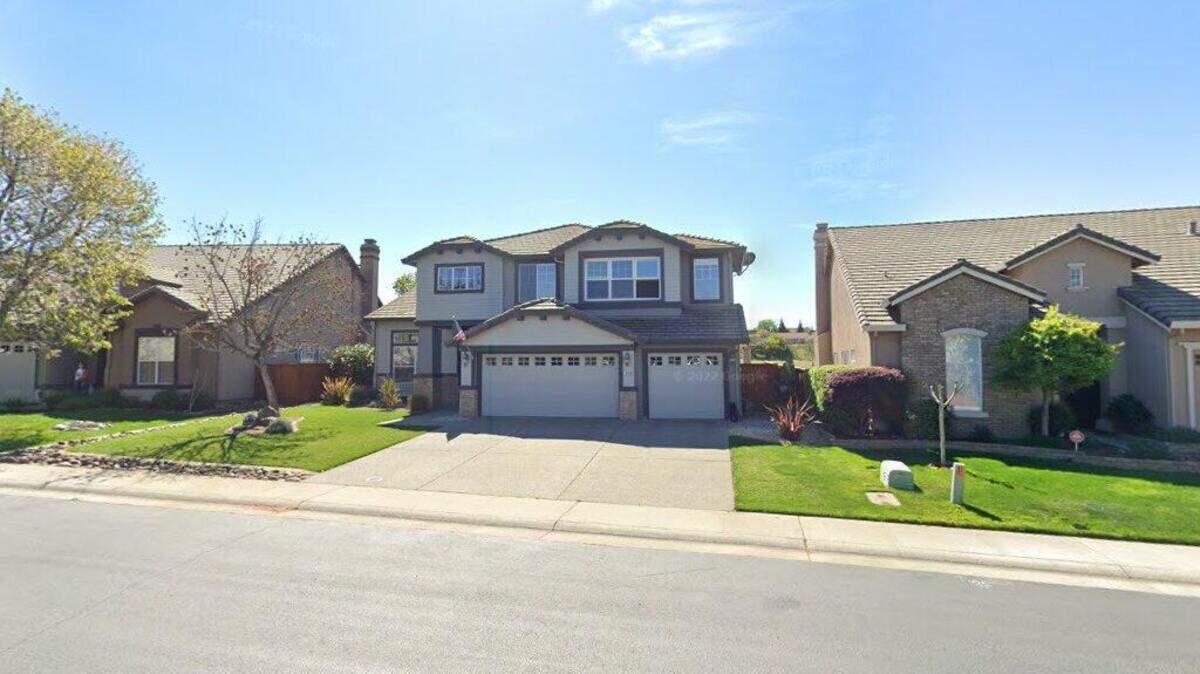 House on 1500 block of Rochester Way