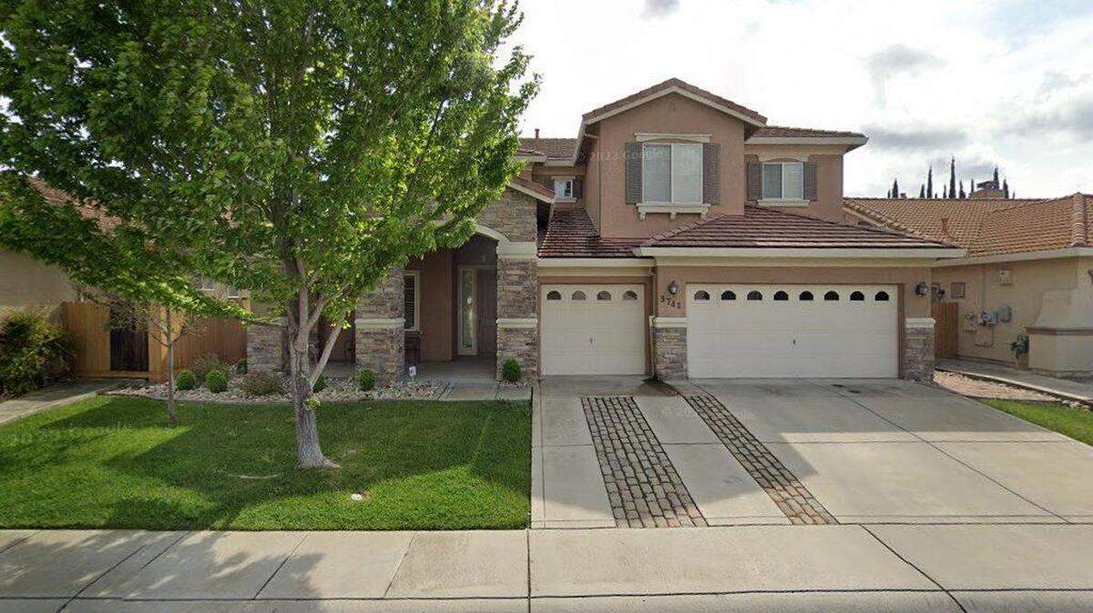 House on 9700 block of Eagle Glen Way