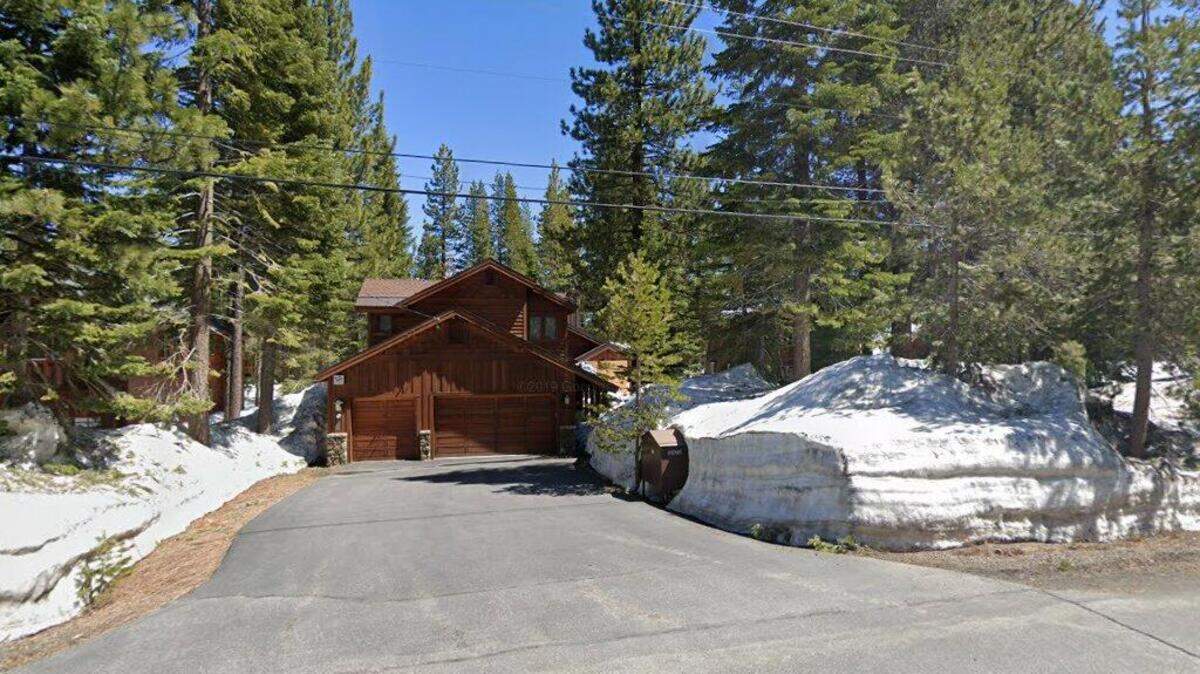 House on 13900 block of Skiview Loop