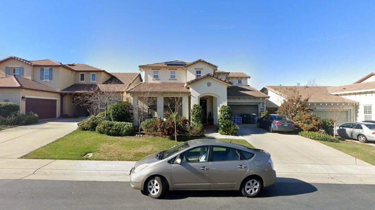 House on 3400 block of Cimmeron Court