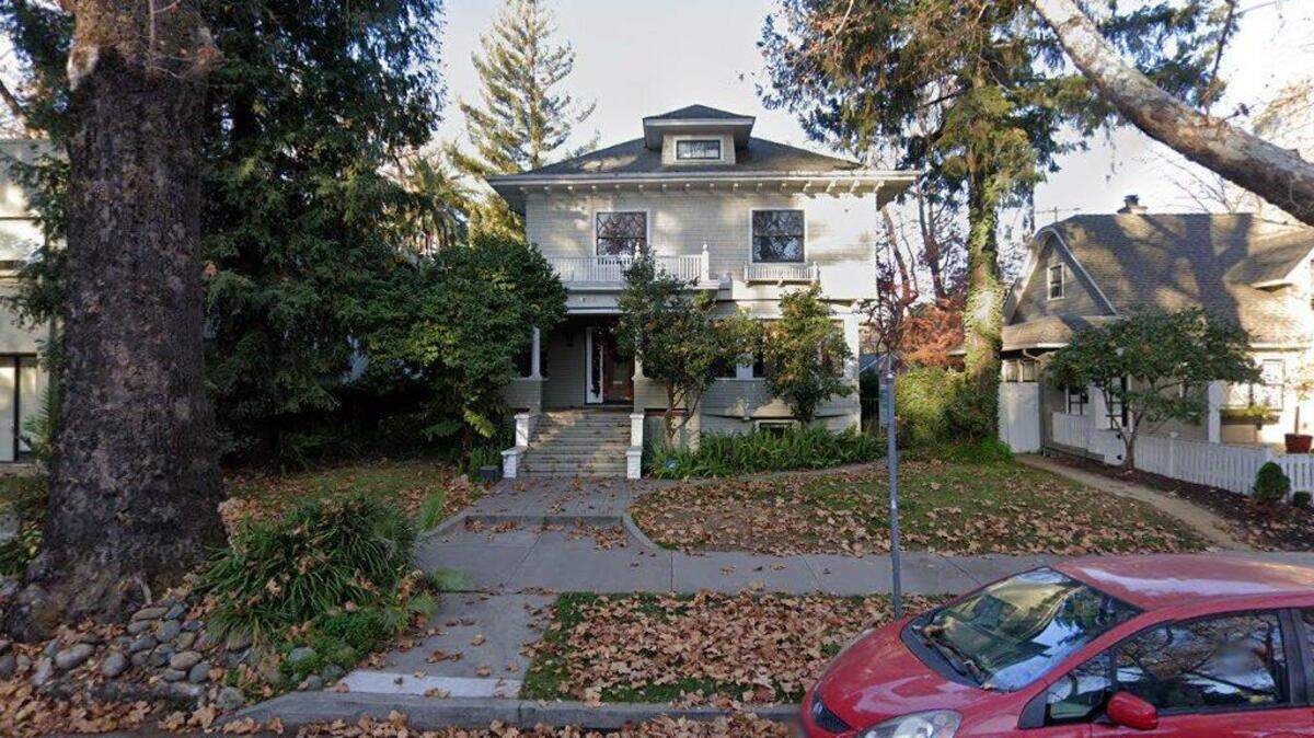 House on 700 block of 21st Street