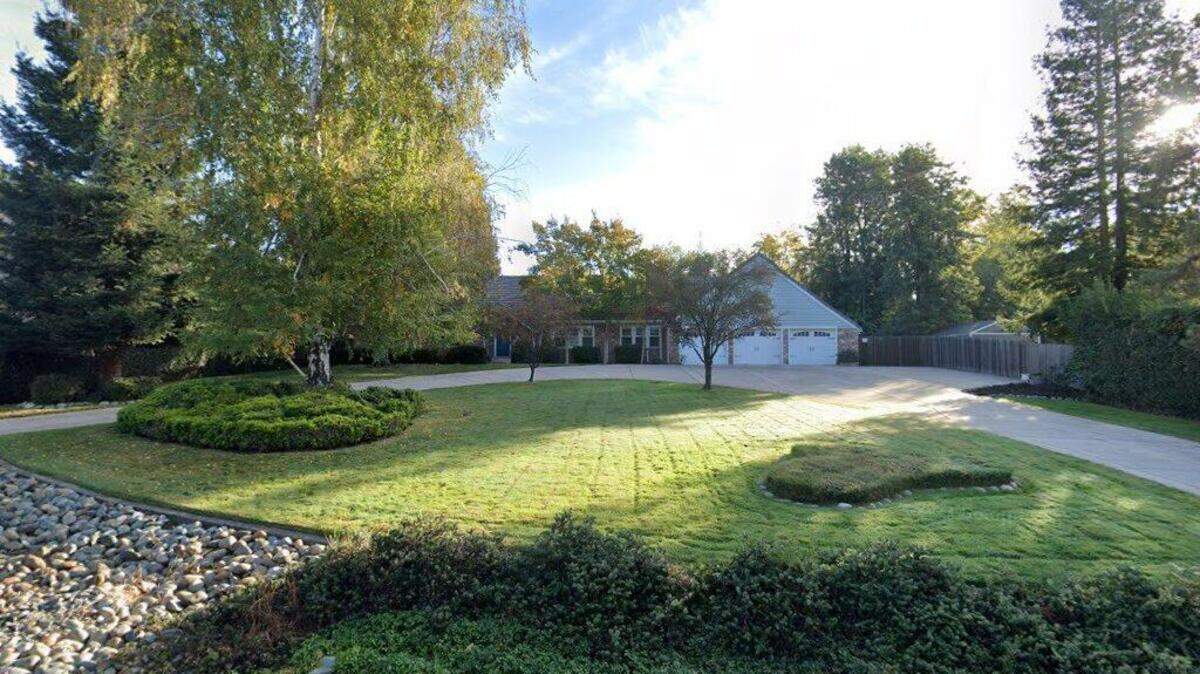 House on 5900 block of Long Acres Court