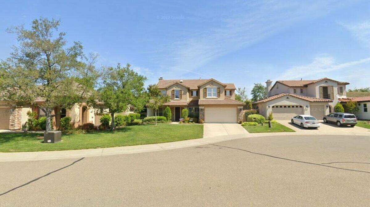 House on 600 block of Glen-mady Way