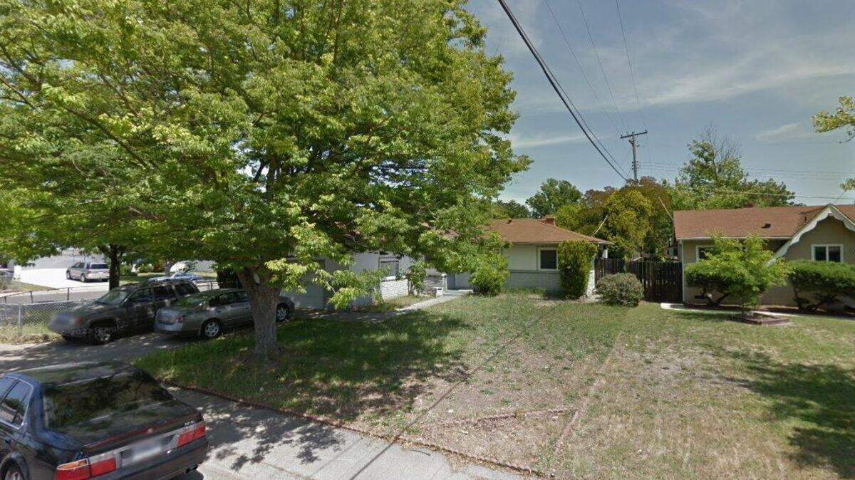 House on 2600 block of 27th Street
