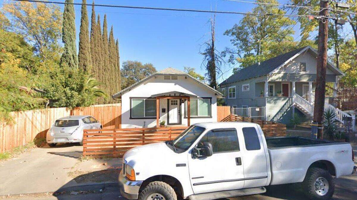 House on 2900 block of San Jose Way