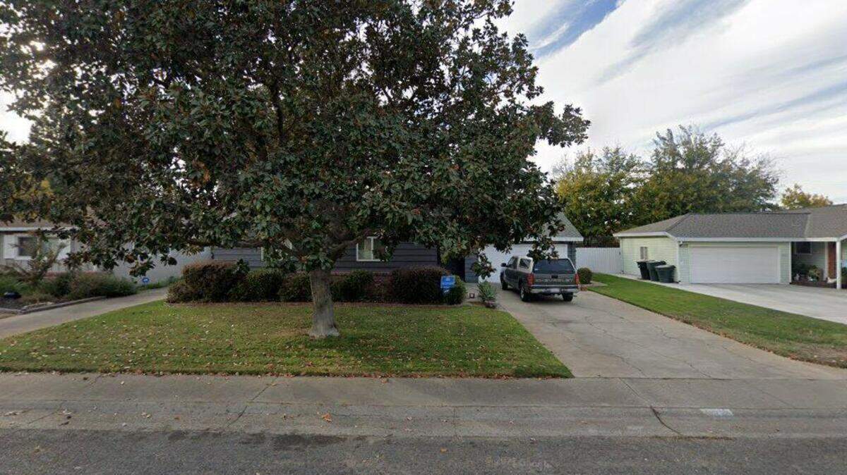 House on 4700 block of Foster Way