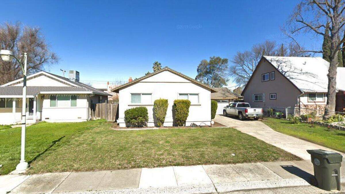 House on 1700 block of Armington Avenue