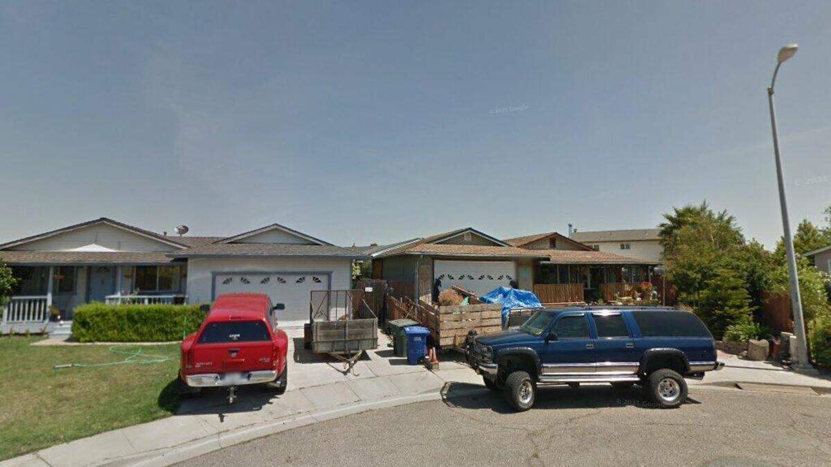 House on 800 block of Mitchell Street