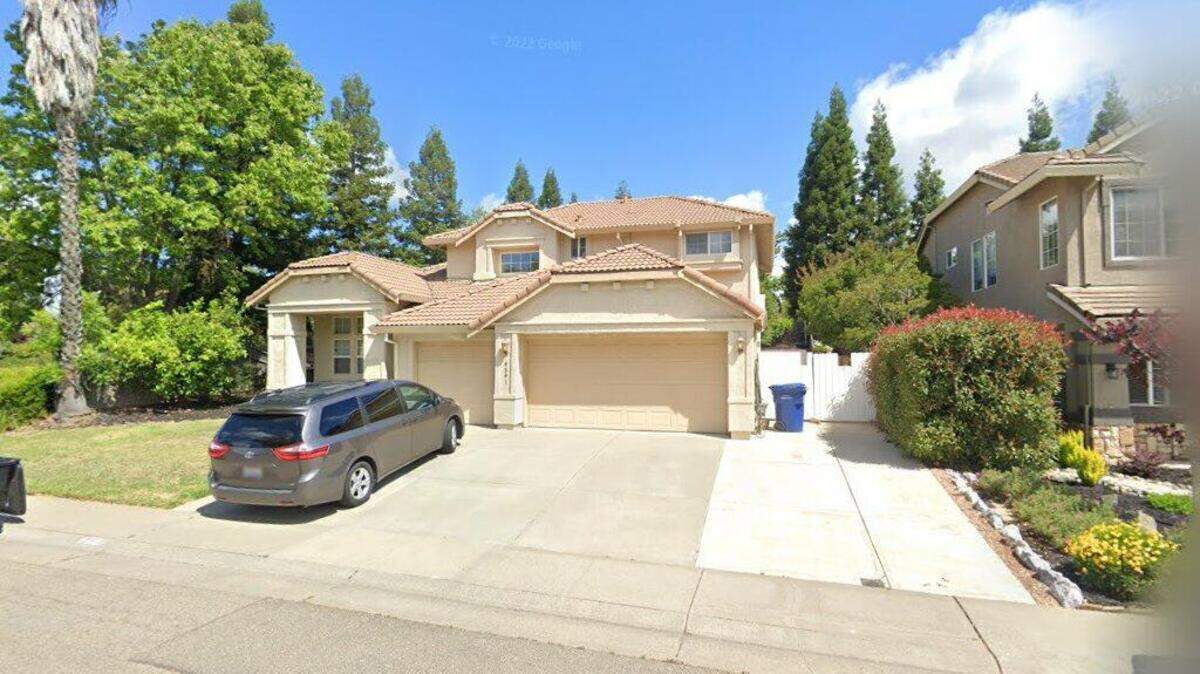 House on 8500 block of Oakcreek Cove Way