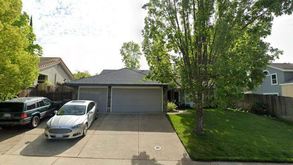 House on 100 block of Grimes Way