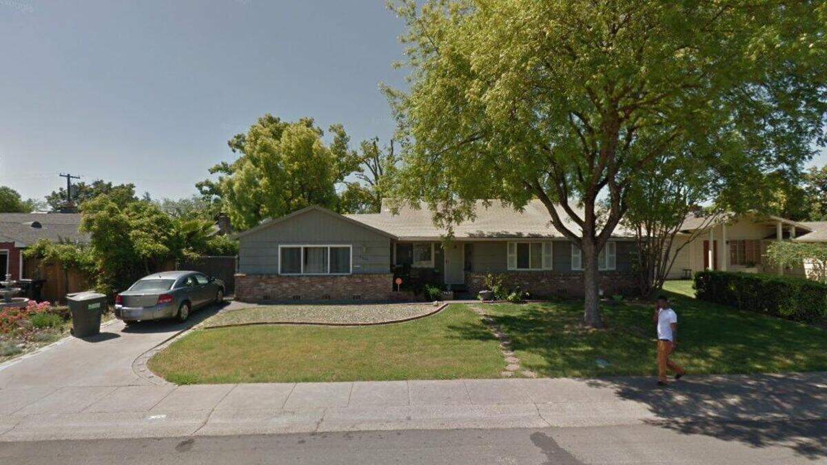 House on 7400 block of Circle Parkway