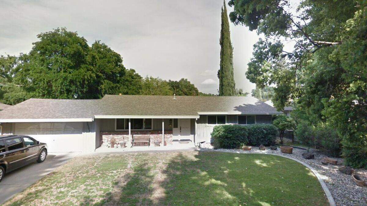 House on 400 block of South Front Street