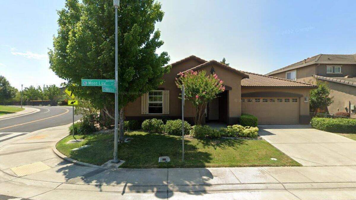 House on 5200 block of Moon Lily Way