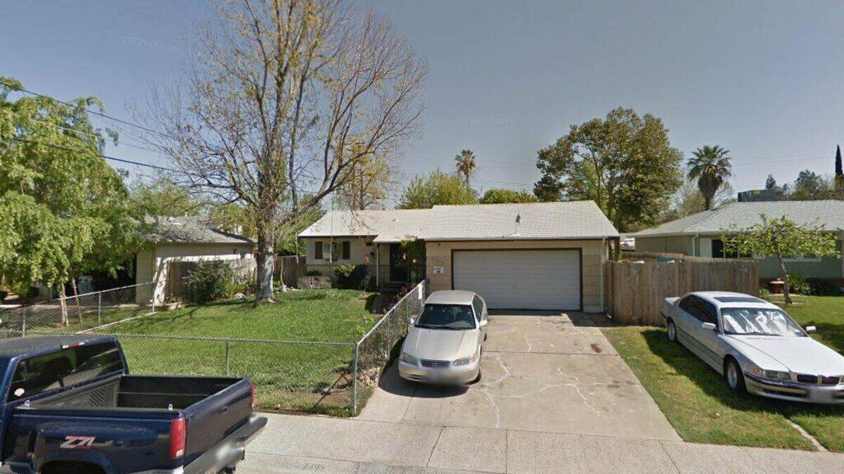 House on 2300 block of Moraine Circle