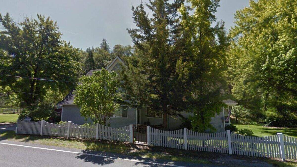 House on 500 block of Mill Road