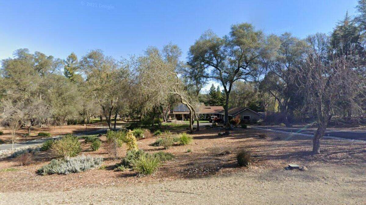 House on 6800 block of Ebony Oaks Place