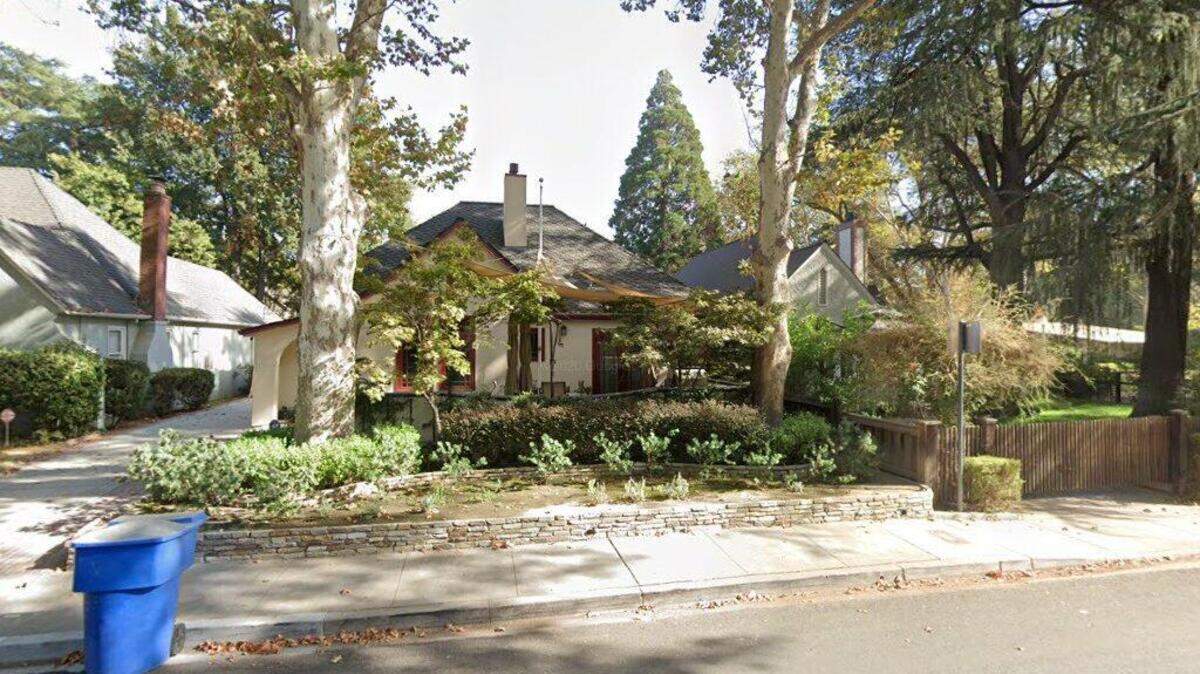 House on 400 block of 33rd Street