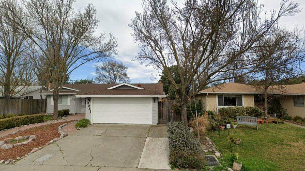 House on 2000 block of Catalina Drive
