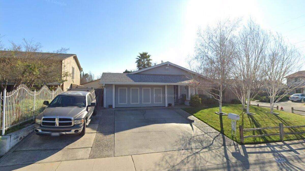 House on 900 block of Rinaldo Way
