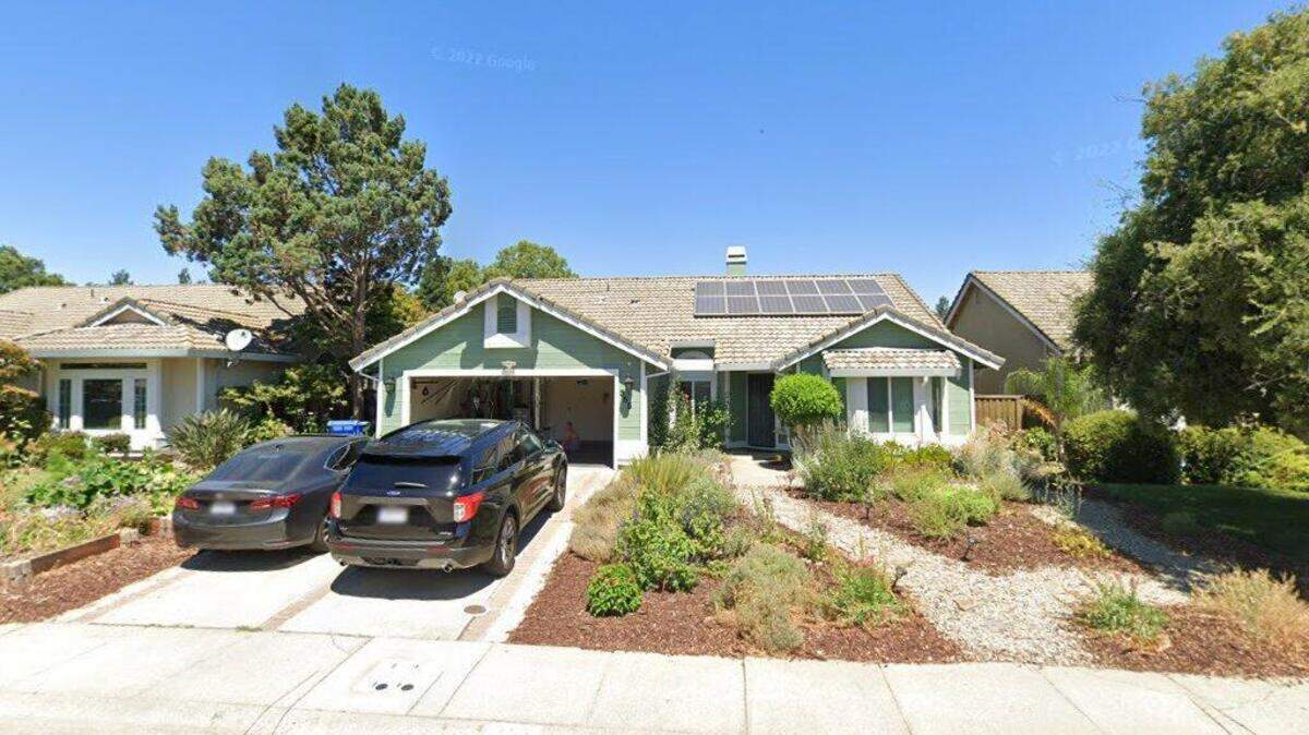House on 300 block of Hatteras Way