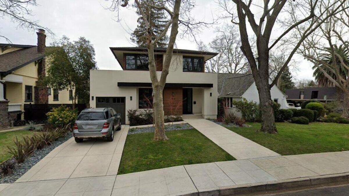 House on 1300 block of 39th Street