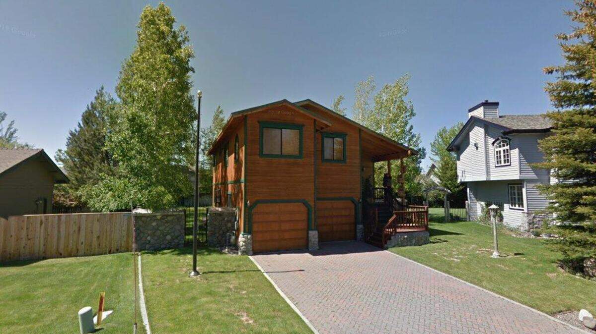 House on 1100 block of Pyramid Circle