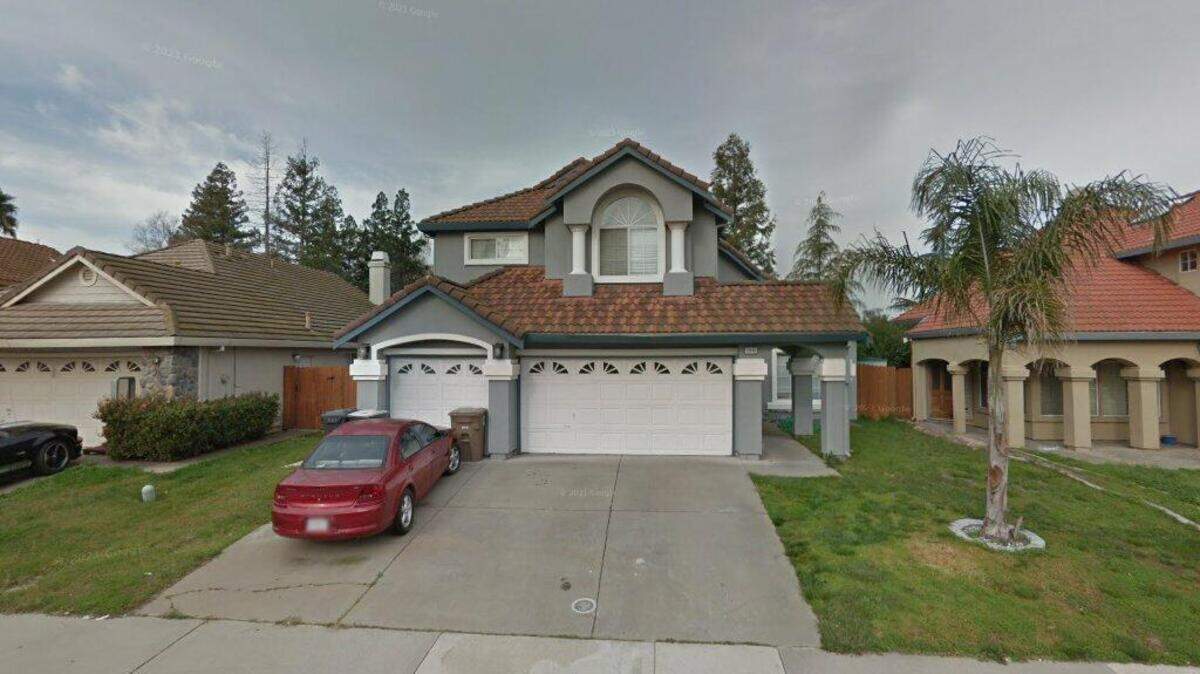 House on 8900 block of White Star Way