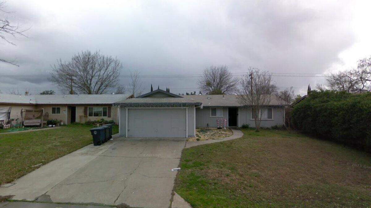House on 6900 block of Franela Way