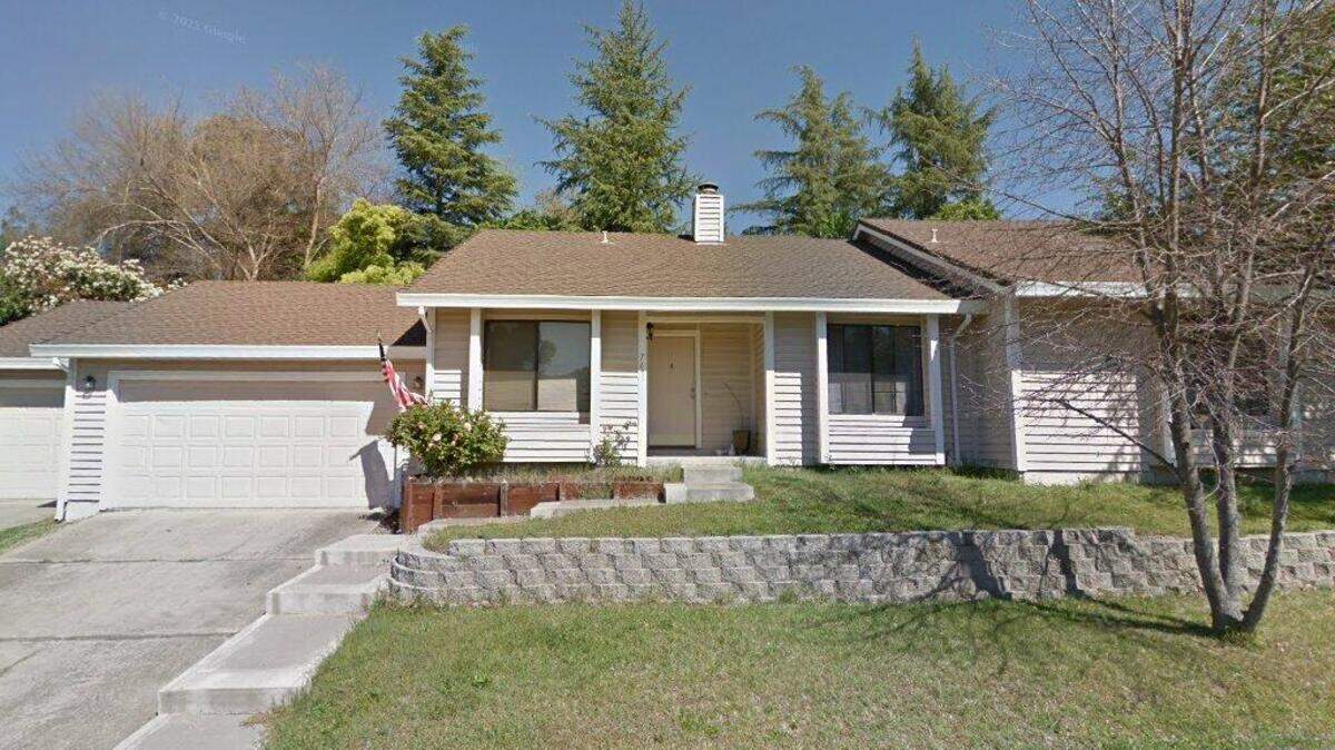 House on 4600 block of New York Avenue