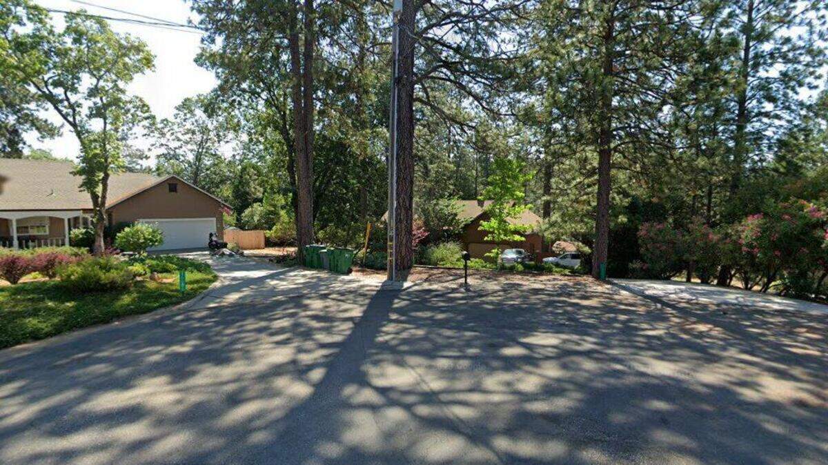House on 16600 block of Ernest Court