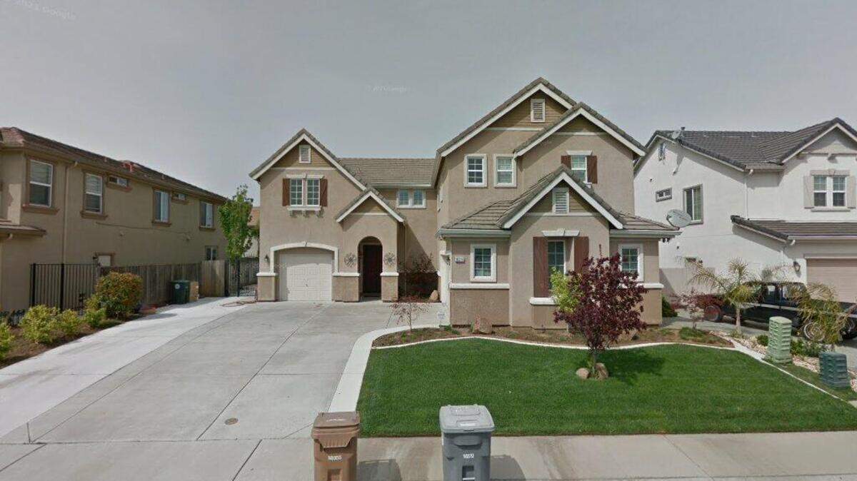 House on 10100 block of Clairina Way