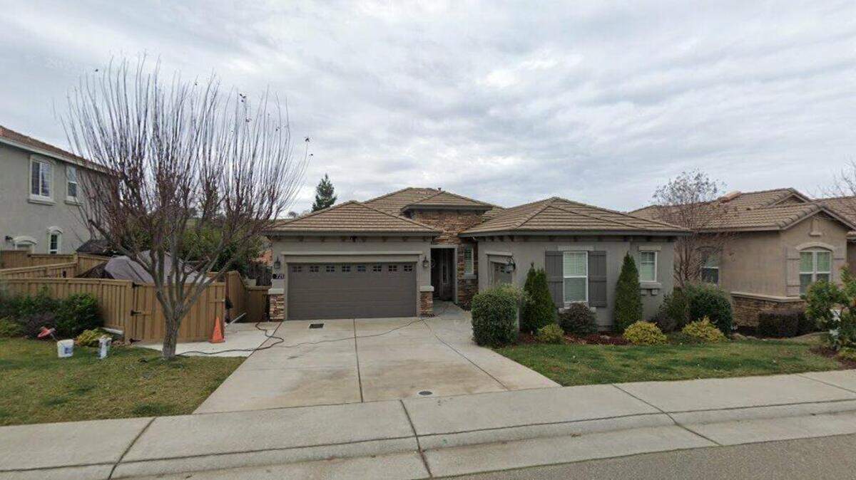 House on 700 block of Hildebrand Circle