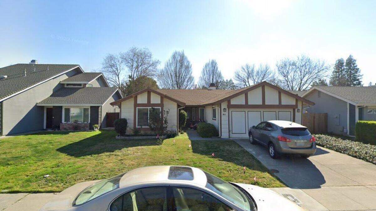 House on first block of Tundra Way