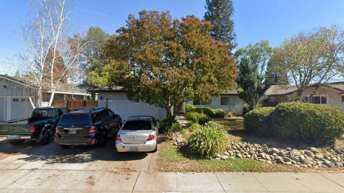 House on 10600 block of Valley View Drive