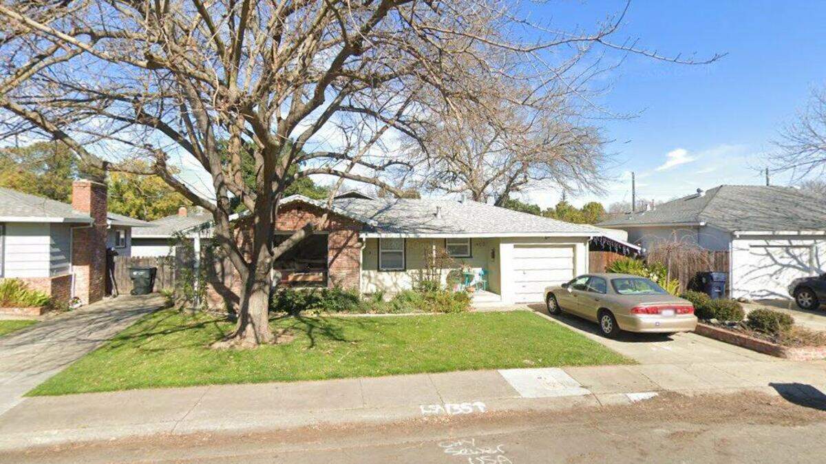House on 500 block of Fremont Way