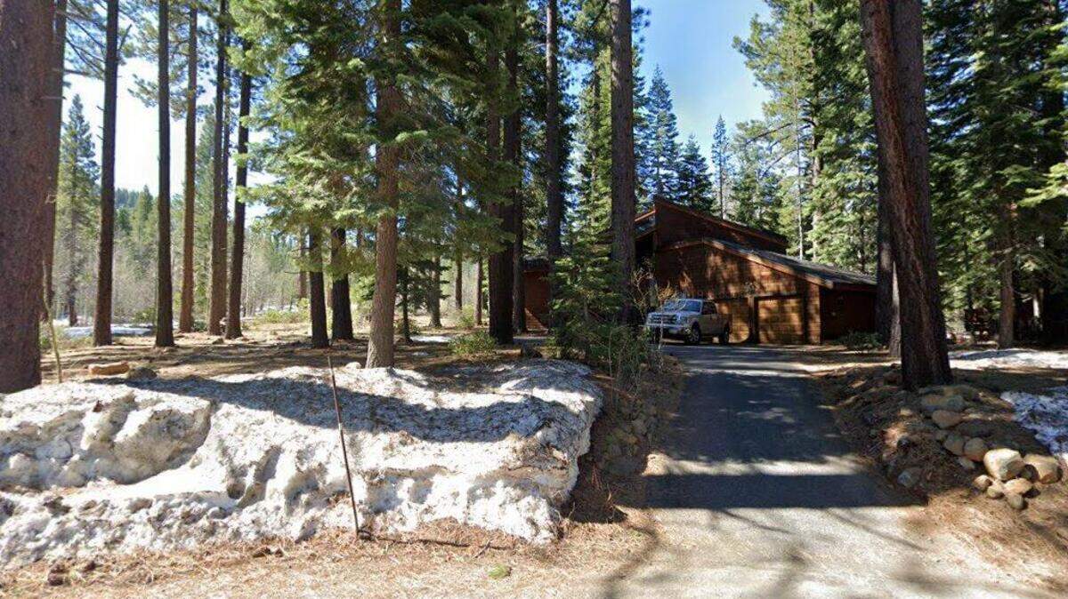 House on 800 block of Beaver Pond