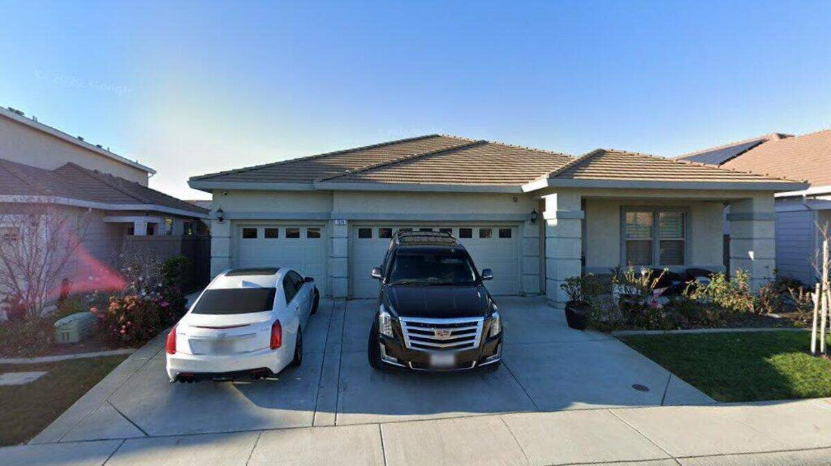 House on 1500 block of Syracuse Drive