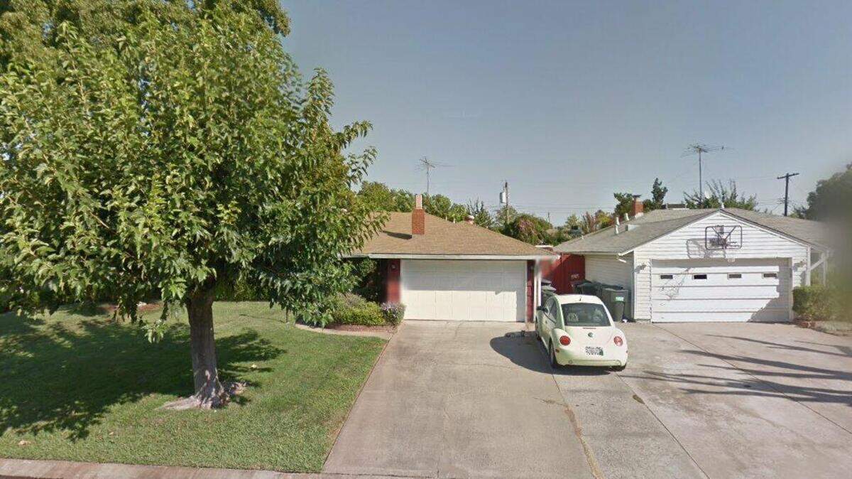 House on 3700 block of Gratia Avenue
