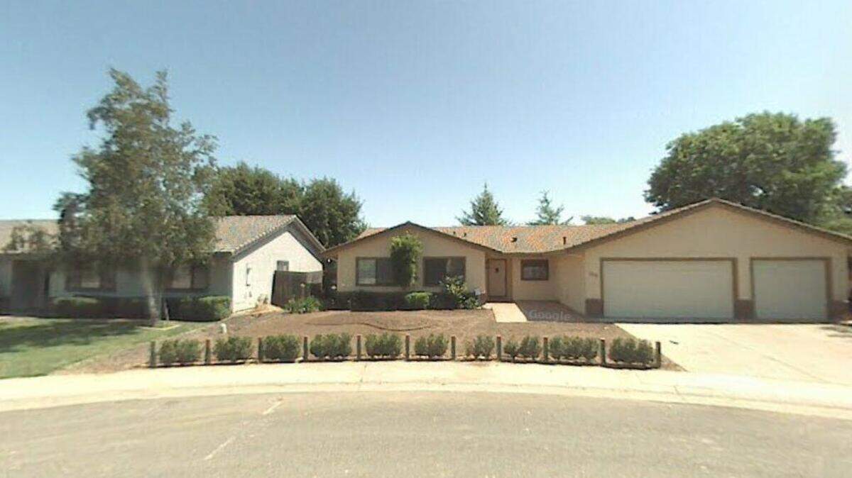 House on 900 block of Piermont Way