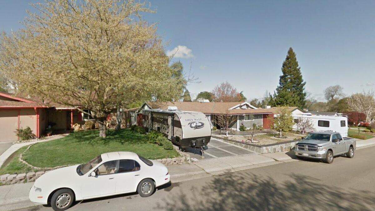 House on 5200 block of Chicago Avenue