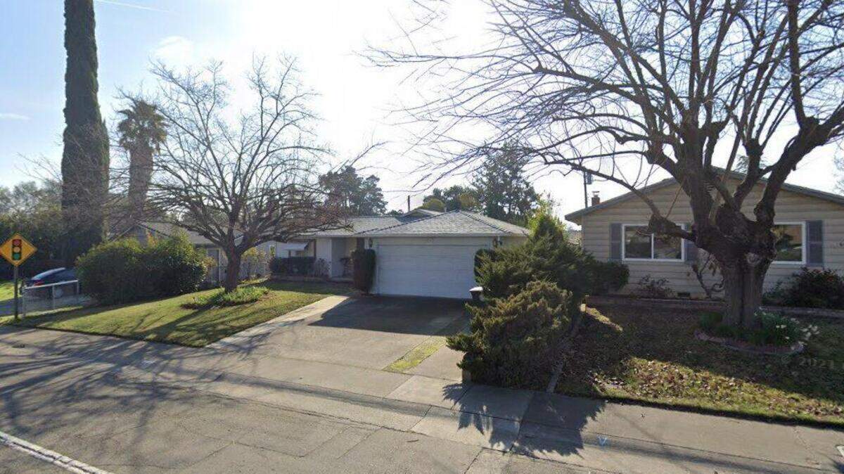 House on 6900 block of Gumwood Circle