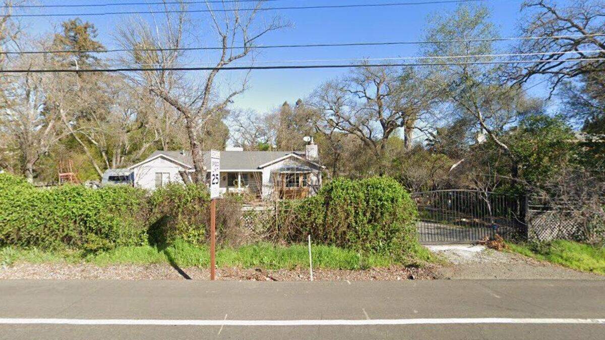 House on 4100 block of Edison Avenue